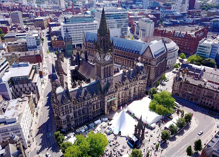 Manchester Hotels for Romantic Getaway