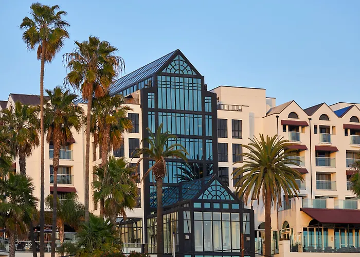 Santa Monica Hotels for Romantic Getaway
