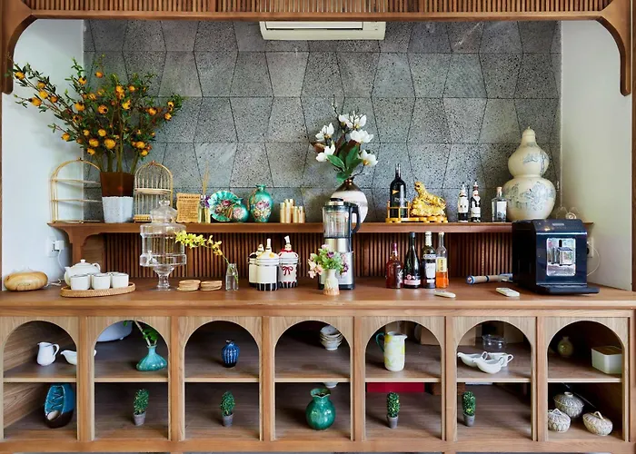 Tam House Villa Hotel