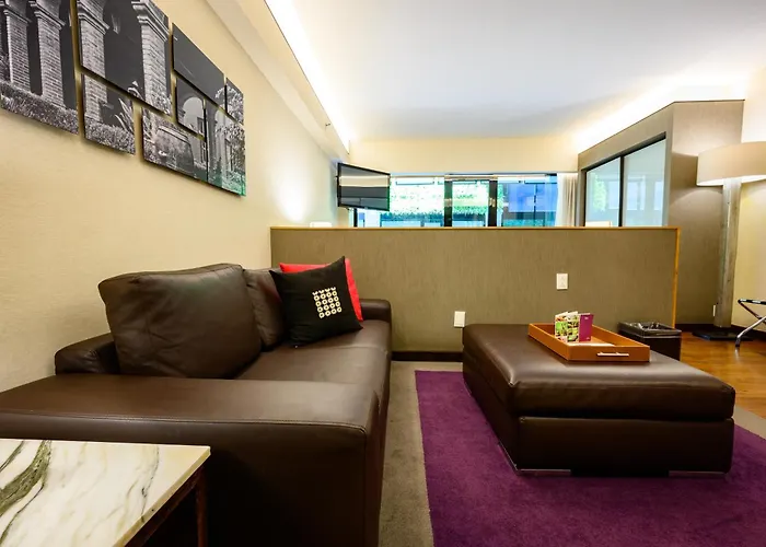 Las Suites Campos Eliseos