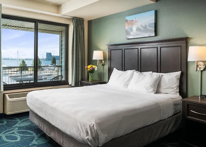 Duluth Hotels for Romantic Getaway