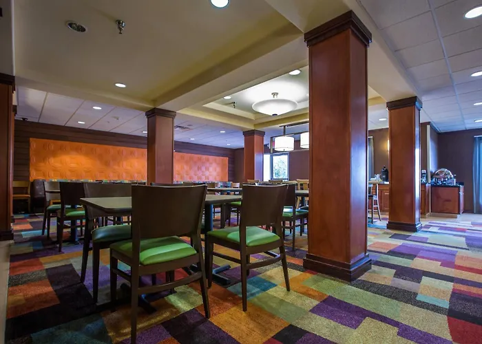 Fairfield Inn & Suites Toledo North