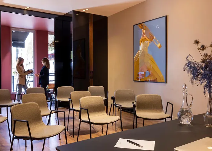LHotel - face au château - boutique hôtel et séminaires