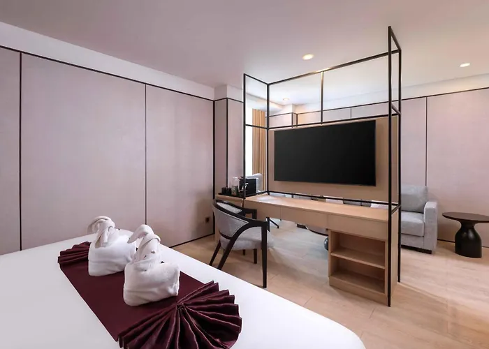Grand Edge Hotel Semarang