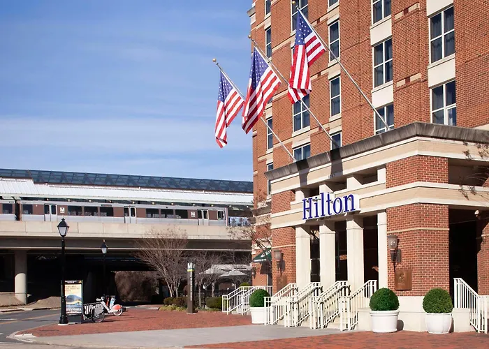 Hilton Alexandria Old Town