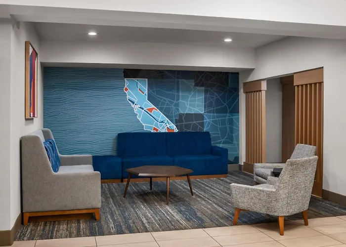 Holiday Inn Express & Suites Fresno River Park Hwy 41 By Ihg