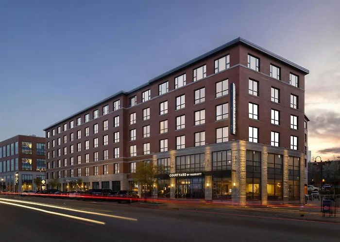 Courtyard By Marriott Portland Downtown/Waterfront
