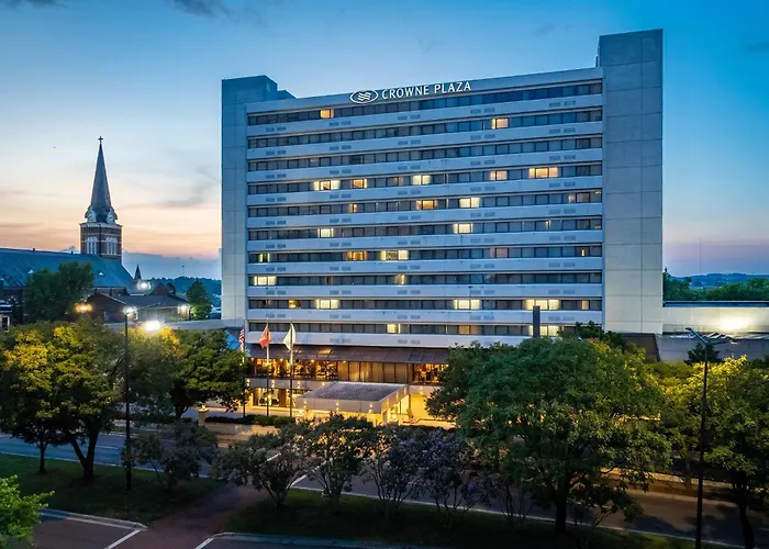 Knoxville Hotels for Romantic Getaway