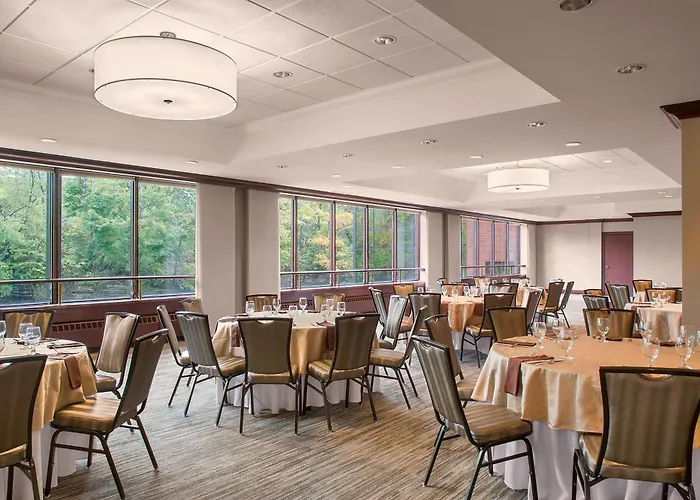 Sheraton Suites Akron Cuyahoga Falls