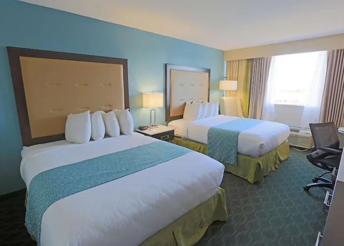 Wyndham Garden Kenosha Harborside