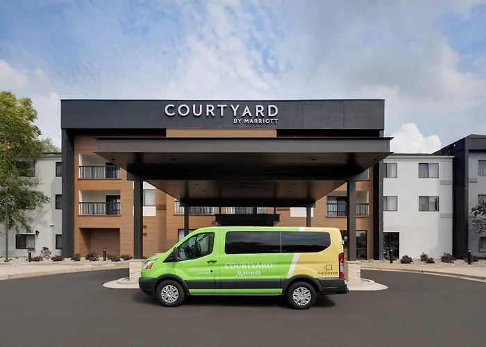 Courtyard Grand Rapids Airport