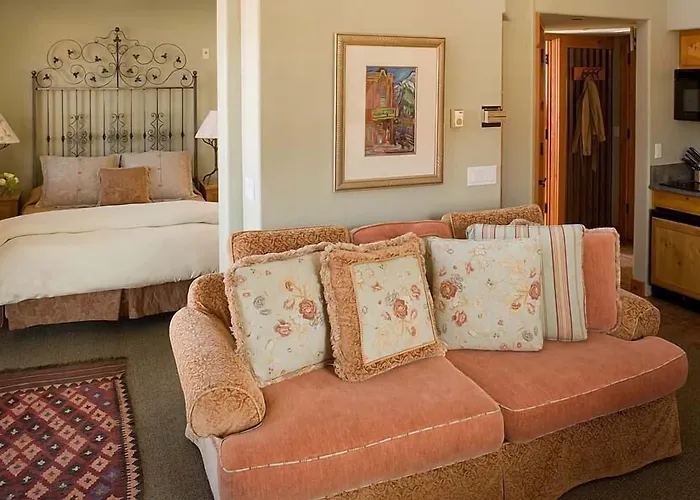 Telluride Hotels for Romantic Getaway