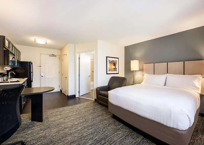 Sonesta Simply Suites Cleveland North Olmsted Airport
