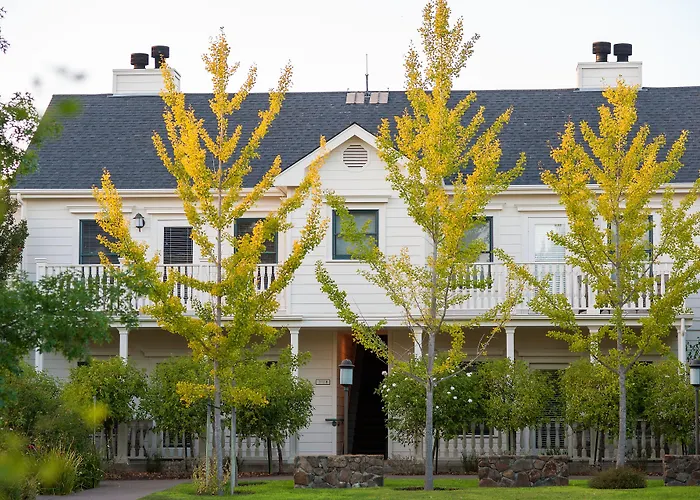 Napa Valley Hotels for Romantic Getaway