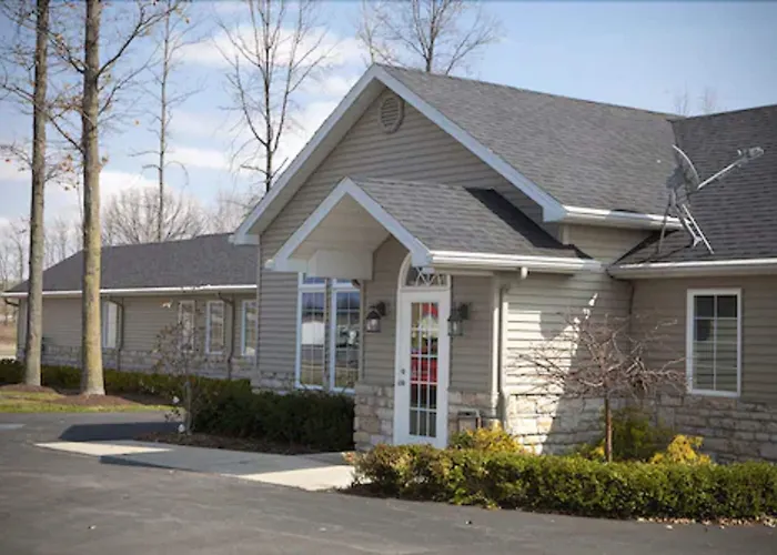 Perrysburg Hotels for Romantic Getaway