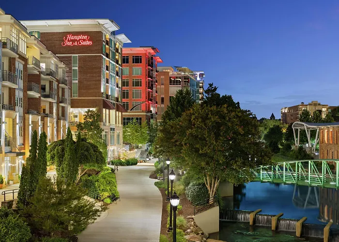Hampton Inn & Suites Greenville-Downtown-Riverplace