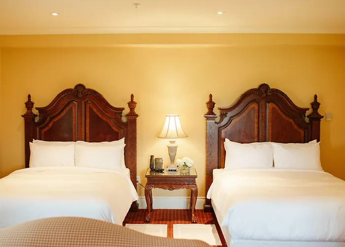 Niagara-on-the-Lake Hotels for Romantic Getaway