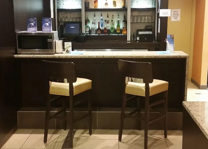 Days Inn & Suites By Wyndham Winnipeg Airport Manitoba