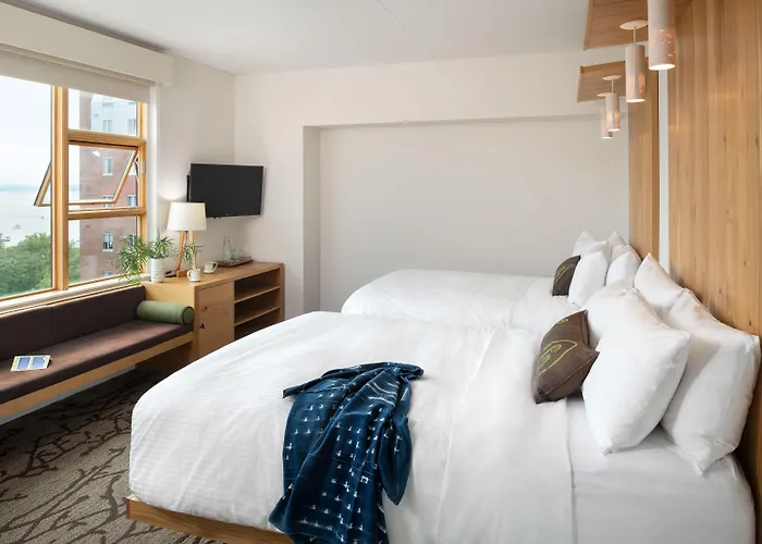 Burlington Hotels for Romantic Getaway