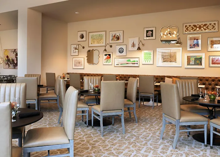Grapevine Hotels for Romantic Getaway