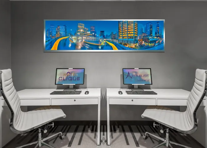 Applause Hotel Calgary Airport By Clique