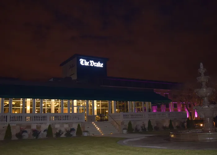The Drake Oak Brook, Autograph Collection