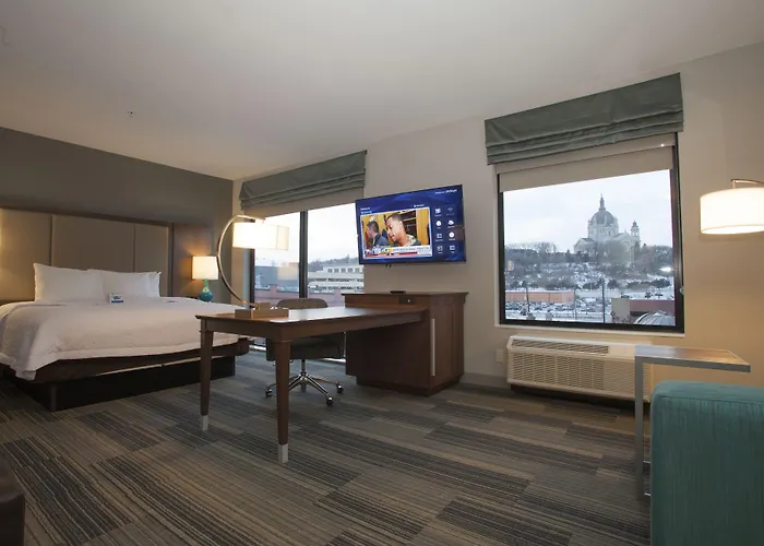 Saint Paul Hotels for Romantic Getaway