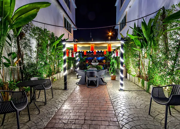 Rung Aroon Hotel By Le Siri