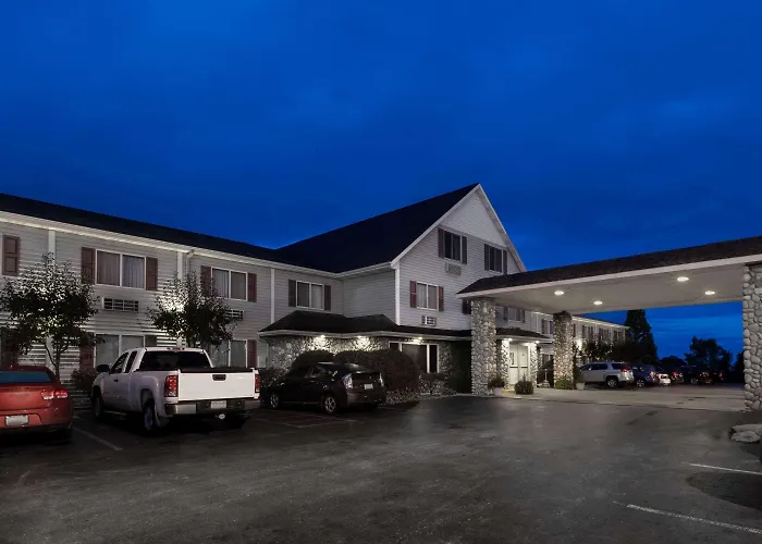 Super 8 By Wyndham St. Ignace
