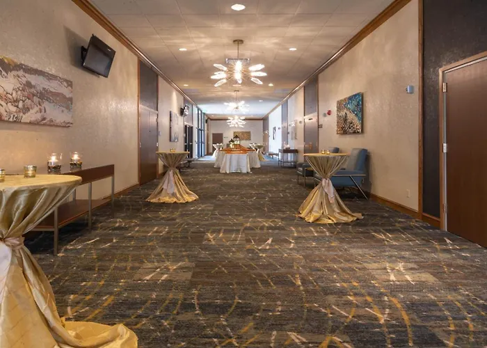 Holiday Inn Cleveland - South Independence By Ihg