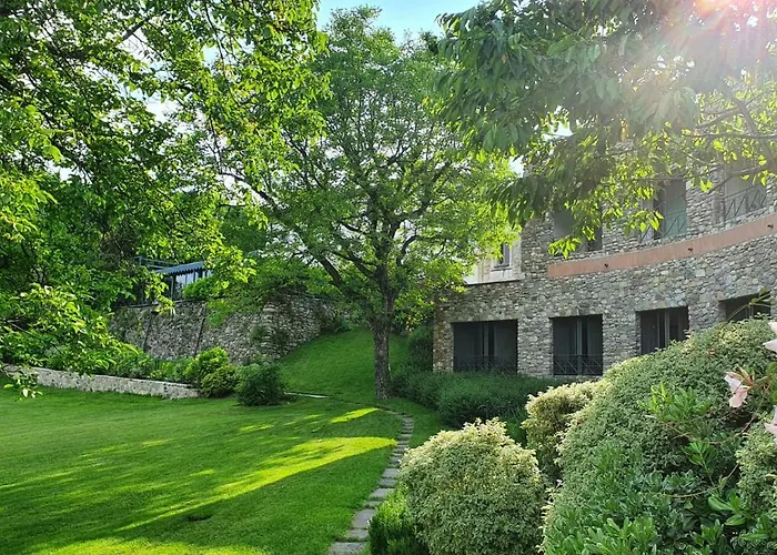 LAKE GARDA Hotels for Romantic Getaway
