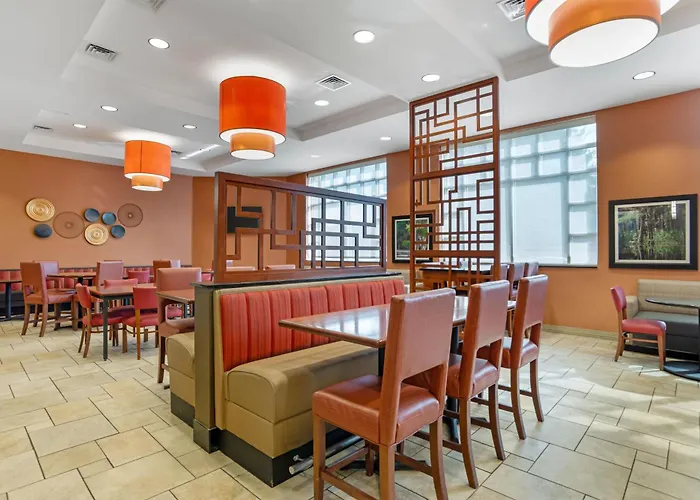 Baton Rouge Hotels for Romantic Getaway