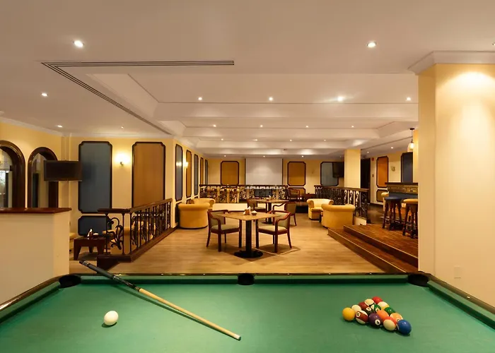 Al Falaj Hotel - Secure City Escape In Muscat