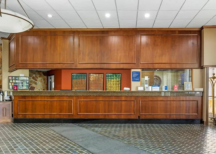 Best Western Plus Wooster Hotel & Conference Center