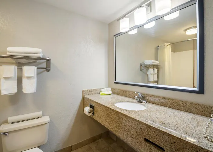 Quality Suites Hickory South
