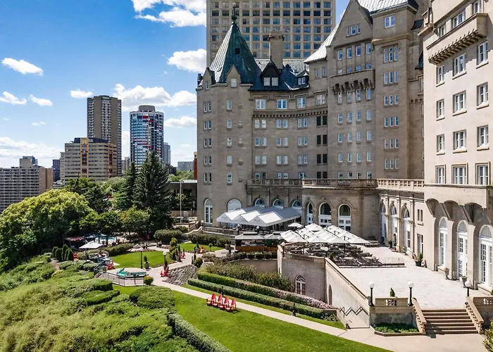 Fairmont Hotel Macdonald