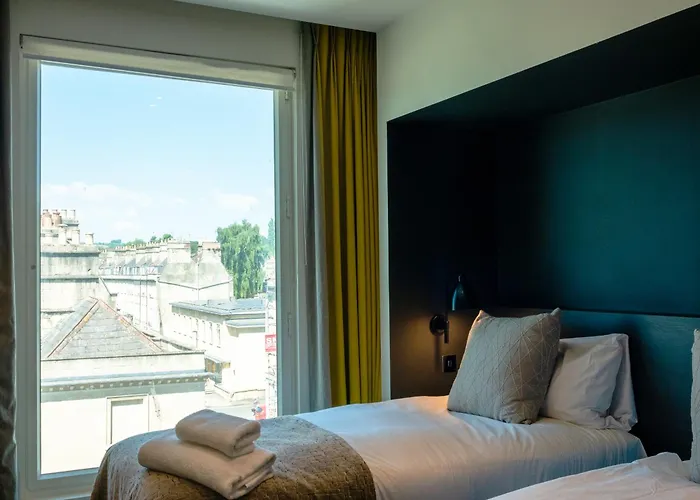 Bath Hotels for Romantic Getaway
