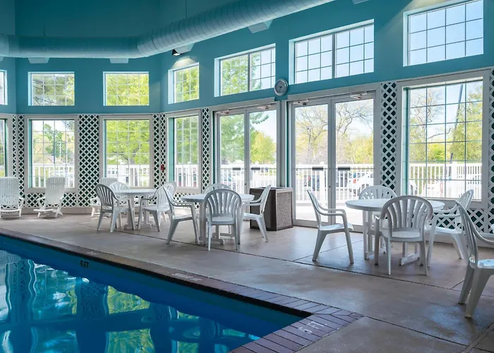 Traverse City Hotels for Romantic Getaway