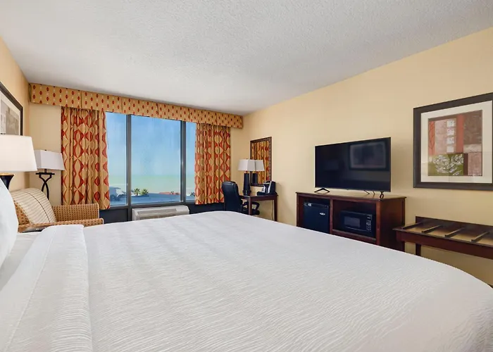 Pier House 60 Clearwater Beach Marina Hotel