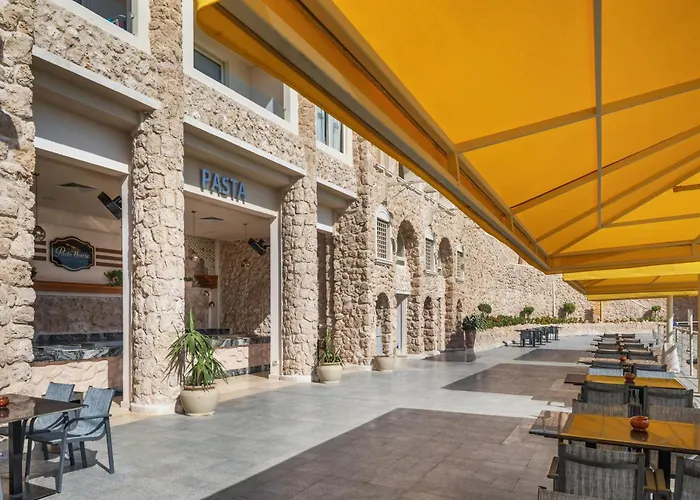 Hurghada Hotels for Romantic Getaway