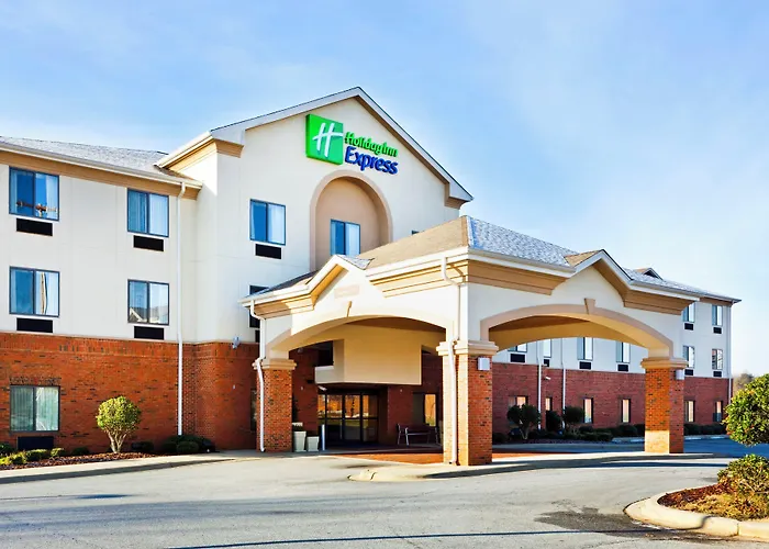 Holiday Inn Express Forest City By Ihg