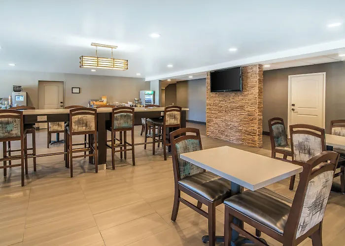 Ruidoso Hotels for Romantic Getaway