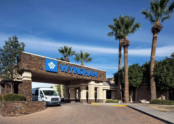 Wyndham Tucson Airport Hotel & Conference Center