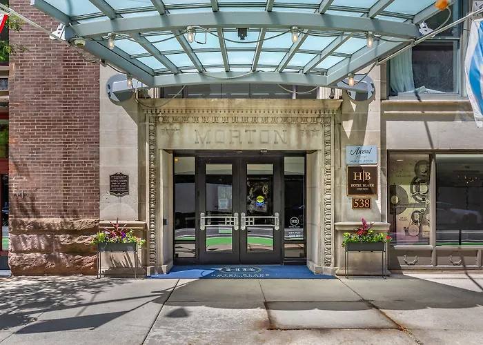 New Buffalo Hotels for Romantic Getaway