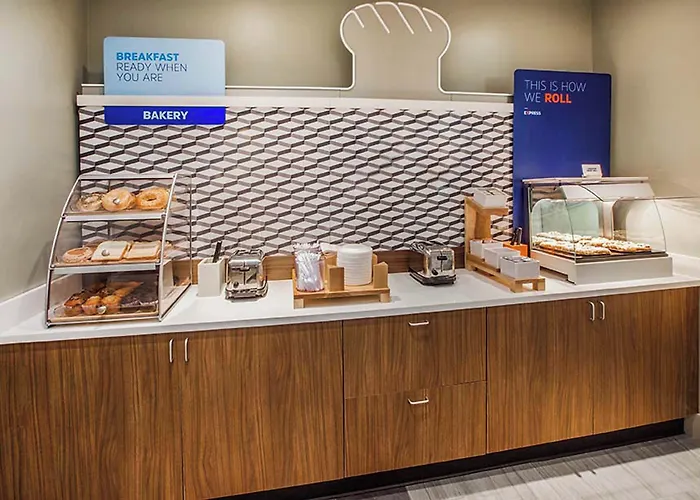 Holiday Inn Express & Suites Helen By Ihg
