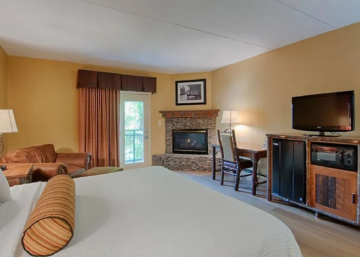 Old Creek Lodge